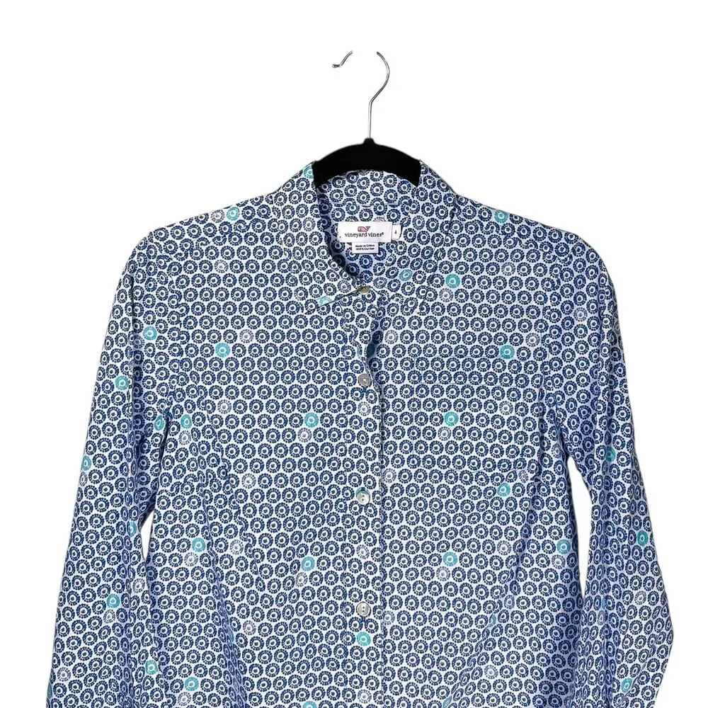 Vineyard Vines Women's Shirt Button Up Blue White Textured Dot Preppy Top Size 4